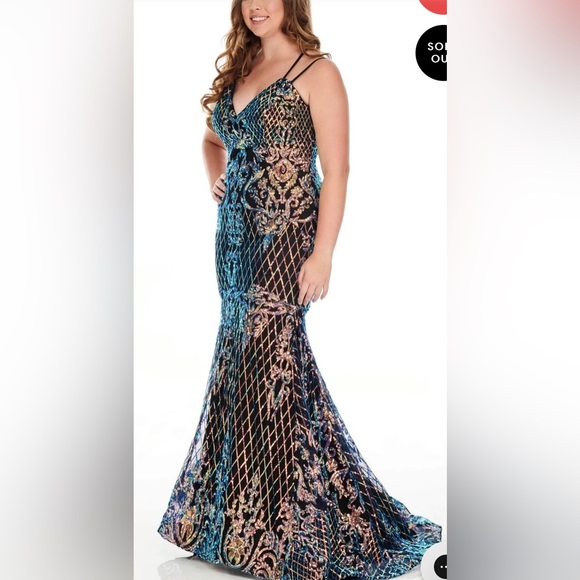 GORGEOUS plus size Sequin Evening Gown EUC - Picture 4 of 11